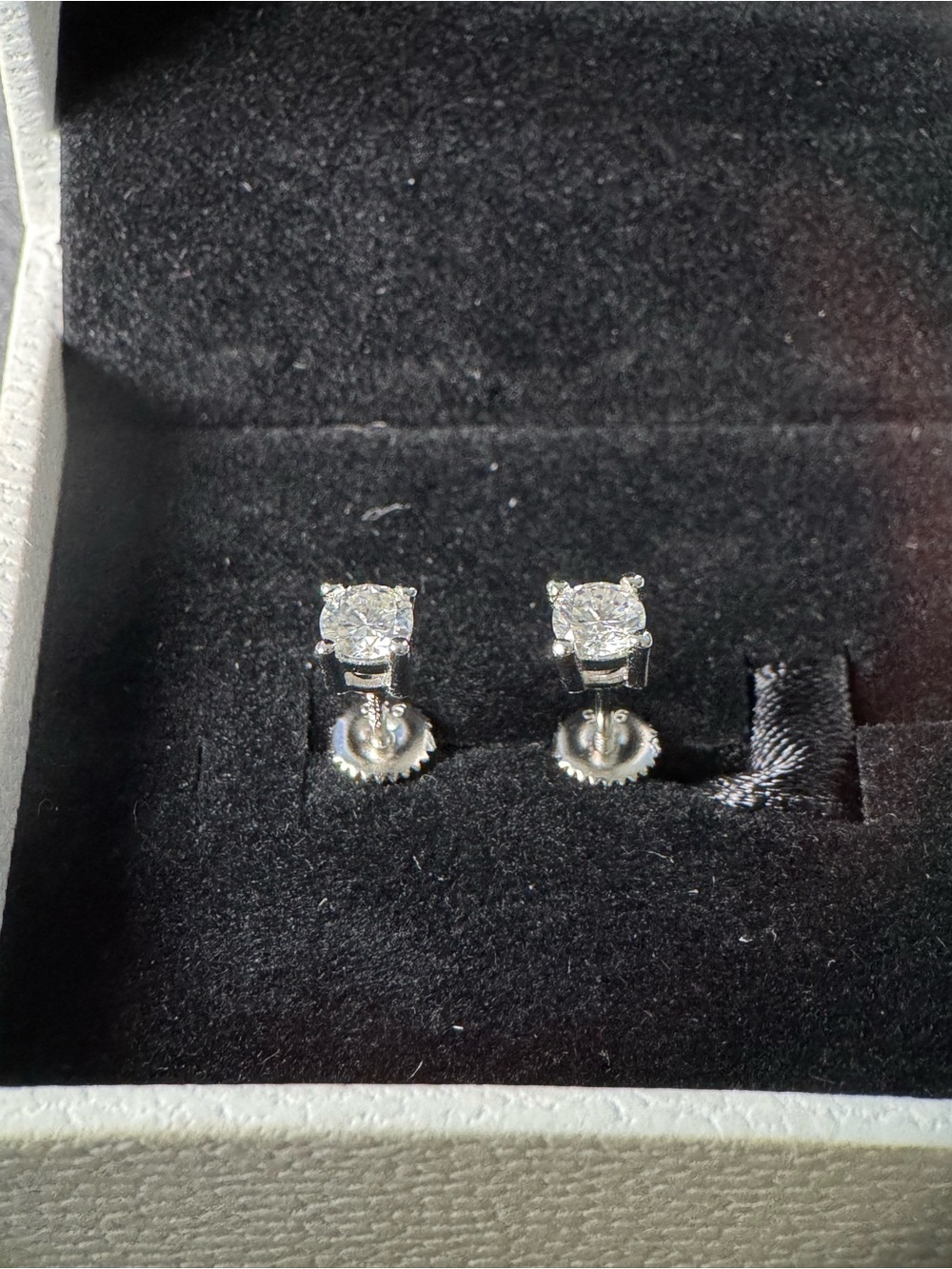 VVS1 Moissanite 4mm .4ct GRA Certified